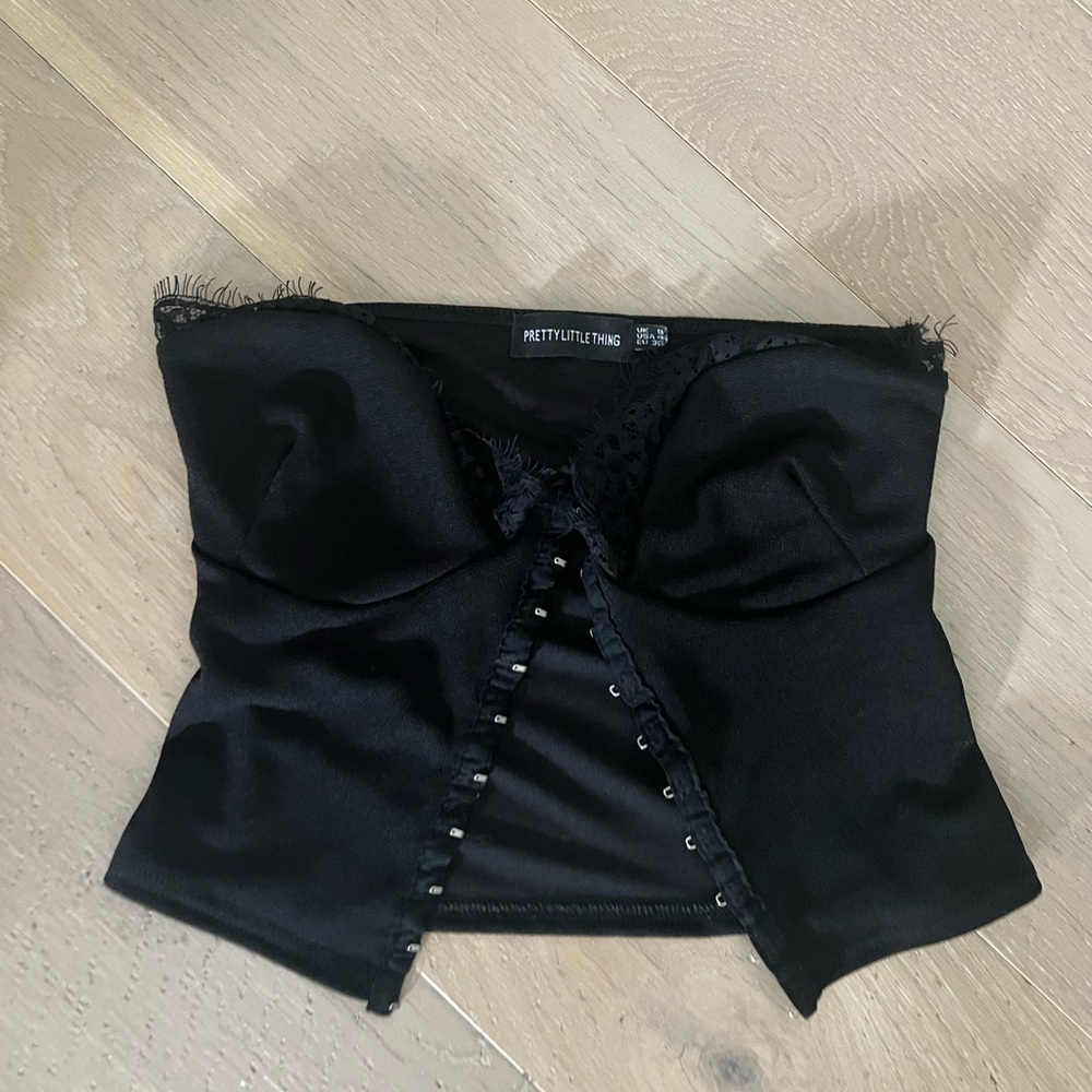PRETTY LITTLE THING STRAPLESS CORSET TOP